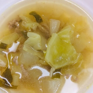 大根とキャベツと合挽肉の野菜スープ